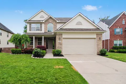 419 Amelia Cir, South Lyon, MI 48178