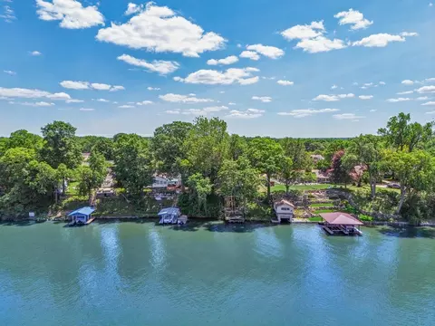 View/Area - 303 E Huron River Dr, Belleville, MI 48111 photo 2 of 7