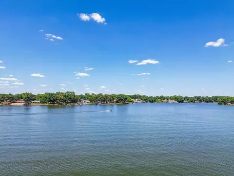View/Area - 303 E Huron River Dr, Belleville, MI 48111 photo 3 of 7