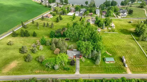 1260 N Posey Lake Hwy, Hudson, MI 49247