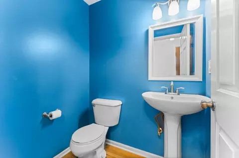 Bath - 33324 Sand Piper Dr, Romulus, MI 48174 photo 1 of 5