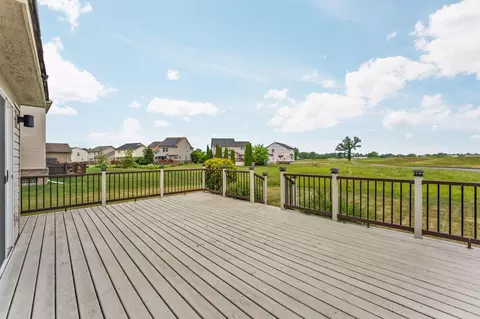 Exterior - 33324 Sand Piper Dr, Romulus, MI 48174 photo 5 of 10