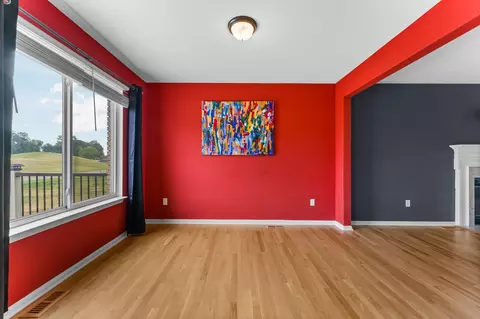 Living - 33324 Sand Piper Dr, Romulus, MI 48174 photo 5 of 6