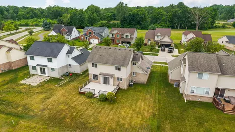 View/Area - 33324 Sand Piper Dr, Romulus, MI 48174 photo 3 of 11