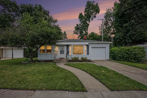 225 Smith Ave, Milan, MI 48160