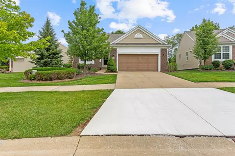 554 Glacier Ln, Oceola, MI 48843