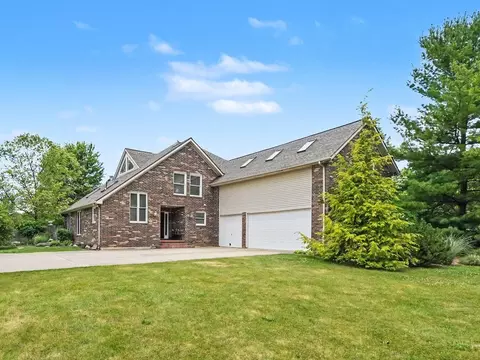 8698 Warner Rd, York, MI 48176