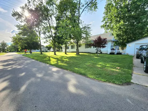 Exterior - 801 Concord Blvd, Blackman, MI 49202 photo 2 of 6