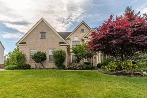 4663 Rosewood Ln, West Bloomfield, MI 48323