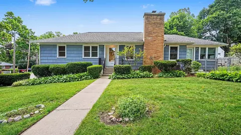 130 Worden Ave, Ann Arbor, MI 48103