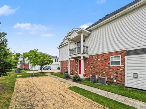 Exterior - 404 Riversedge Dr, Saline, MI 48176 photo 4 of 5