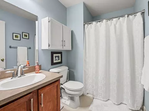 Bath - 404 Riversedge Dr, Saline, MI 48176 photo 1 of 2