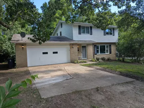 2731 Valley Dr, Ann Arbor, MI 48103