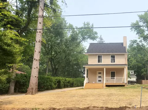 592 Kuehnle Ave, Ann Arbor, MI 48103