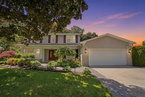 1810 Hickory Bark Ln, Bloomfield Hills, MI 48304