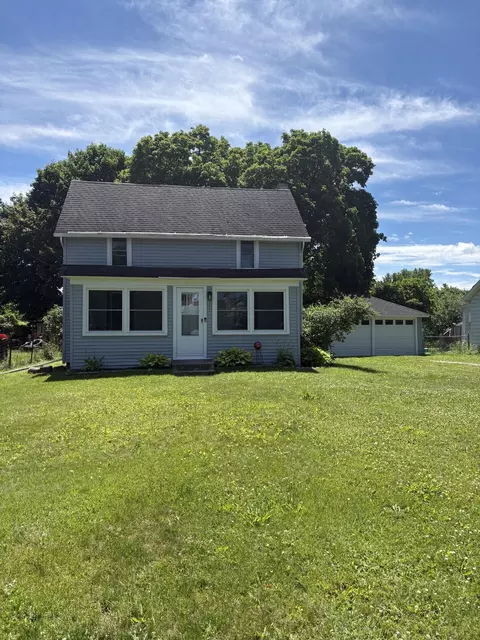 209 Stockbridge St, Unadilla, MI 48137