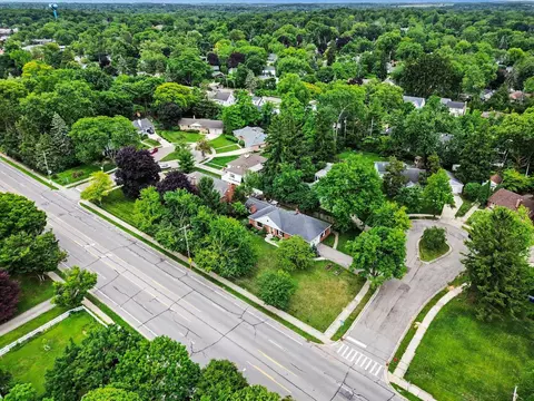 View/Area - 2000 E Stadium Blvd, Ann Arbor, MI 48104 photo 2 of 2