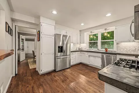 Kitchen - 2000 E Stadium Blvd, Ann Arbor, MI 48104 photo 1 of 4