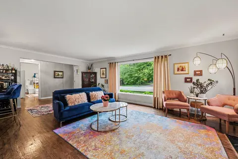 Living - 2000 E Stadium Blvd, Ann Arbor, MI 48104 photo 2 of 4