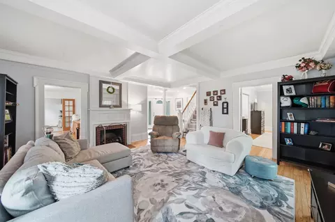 Living - 1101 Williams St, Adrian, MI 49221 photo 1 of 5