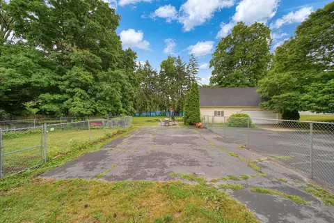 Exterior - 1101 Williams St, Adrian, MI 49221 photo 12 of 23