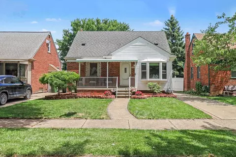 9885 Hubert Ave, Allen Park, MI 48101