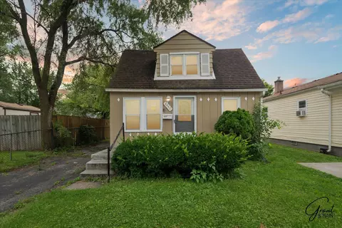 8440 Orchard Ave, Warren, MI 48089