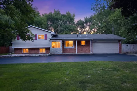 32463 Dunford St, Farmington Hills, MI 48334