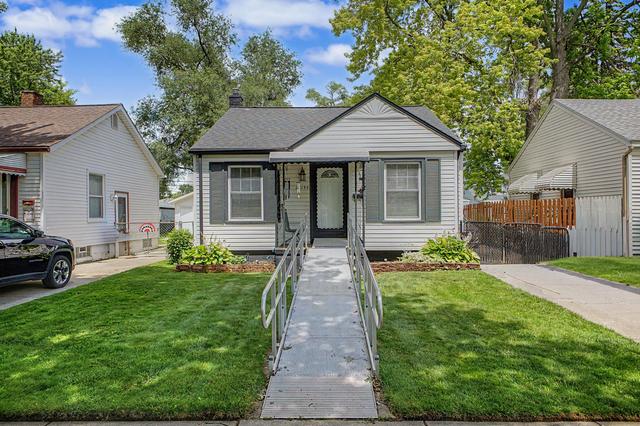 26154 Pennie St, Dearborn Heights, MI 48125