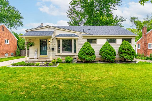 24024 Colchester Dr, Farmington Hills, MI 48336