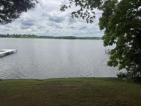 3832 Homewild Dr, Lyndon, MI 48137