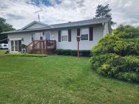8083 Brown Rd, Seneca, MI 49256