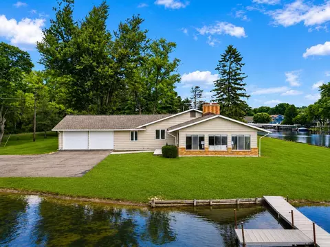 11243 Wynns Rd, Putnam, MI 48169