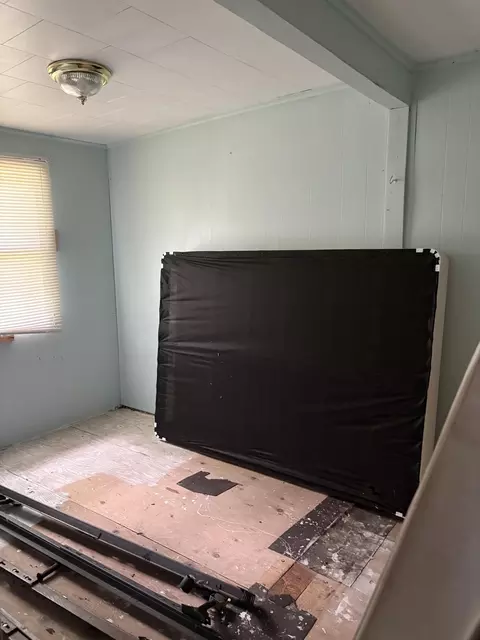 Bedroom - 5339 Jerry St, Gladwin, MI 48624 photo 1 of 2