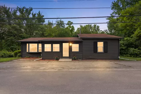 9904 Portage Lake Ave, Dexter, MI 48169