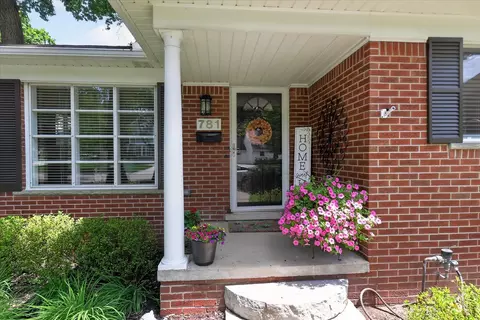 781 Beech Ct, Plymouth, MI 48170