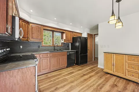 Kitchen - 173 Mohawk St, Summit, MI 49203 photo 2 of 3