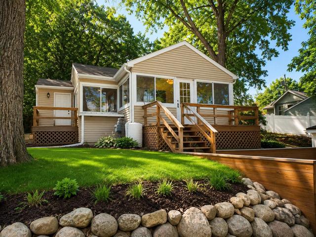 707 Buena Vista Ave, Lake Orion, MI 48362