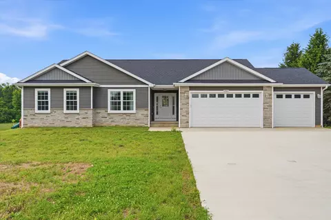 10985 Phal Rd, Grass Lake, MI 49240