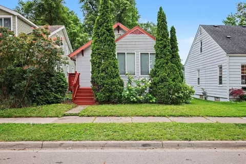 536 E Oakridge St, Ferndale, MI 48220