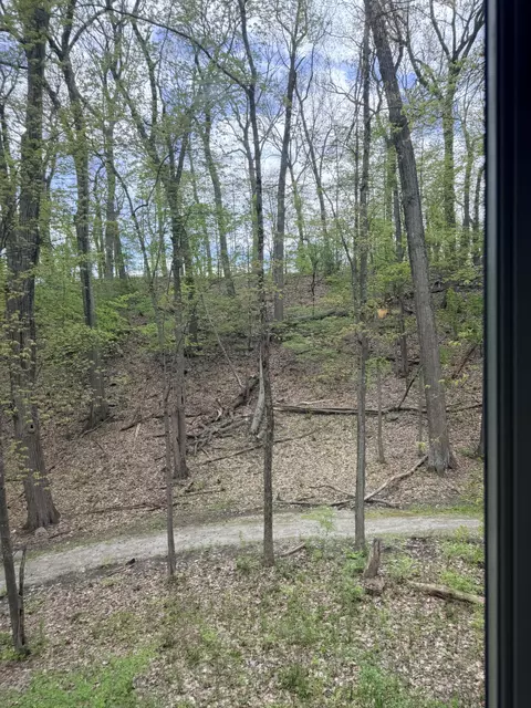 833 Asa Gray Dr, Ann Arbor, MI 48105