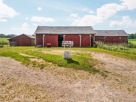 Exterior - 11230 Hoyt Rd, Henrietta, MI 49259 photo 23 of 30