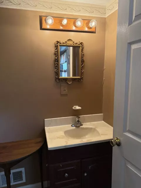 Bath - 645 State St, Adrian, MI 49221 photo 2 of 4