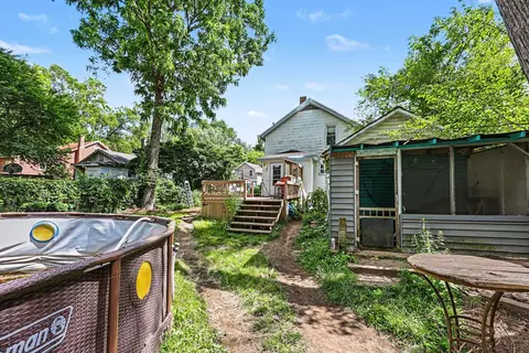 Exterior - 134 Hollis St, Jackson, MI 49203 photo 4 of 4