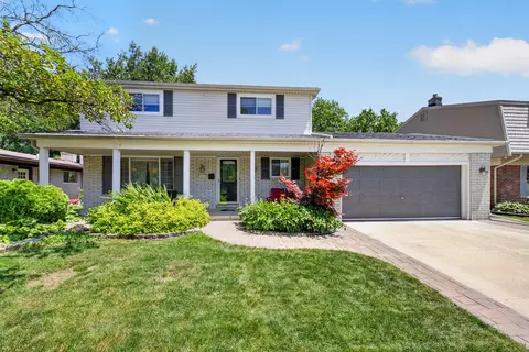 7568 Sussex Dr, Canton, MI 48187