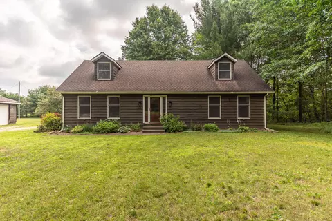 4625 Loveland Rd, Sylvan, MI 49240