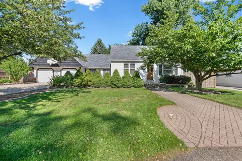 20404 Hubbard St, Livonia, MI 48152