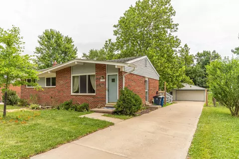 640 Dellwood Dr, Ann Arbor, MI 48103
