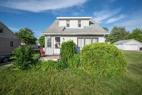 28760 Victor St, Roseville, MI 48066