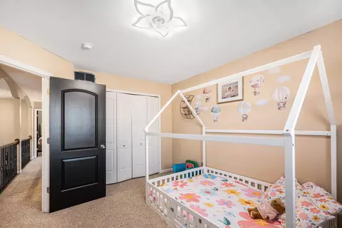 Bedroom - 47376 Hidden Meadows Dr, Macomb, MI 48044 photo 6 of 8